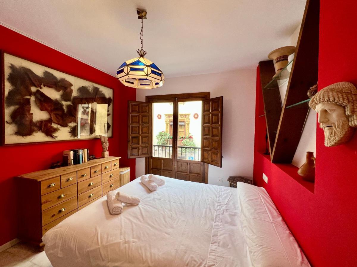 Apartamento A Las Puertas De La Alhambra グラナダ エクステリア 写真