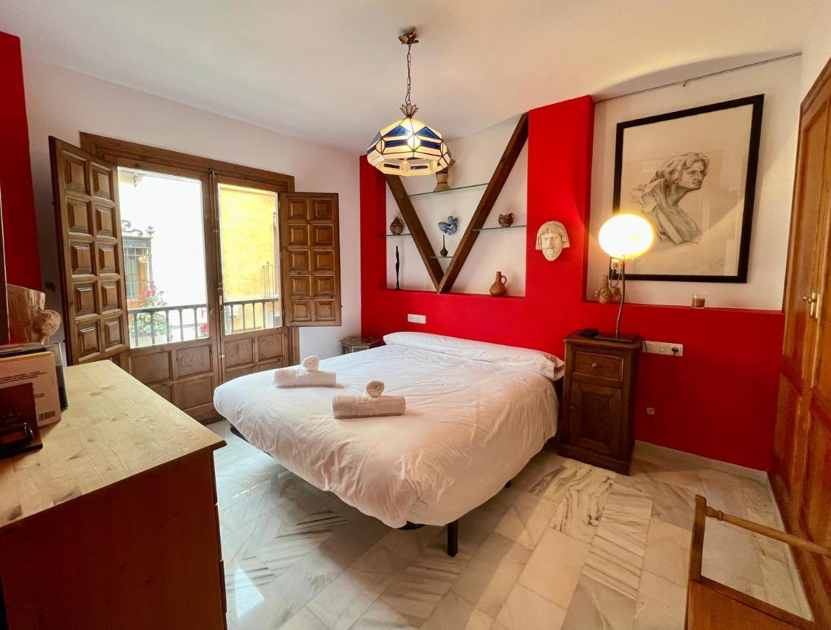 Apartamento A Las Puertas De La Alhambra グラナダ エクステリア 写真