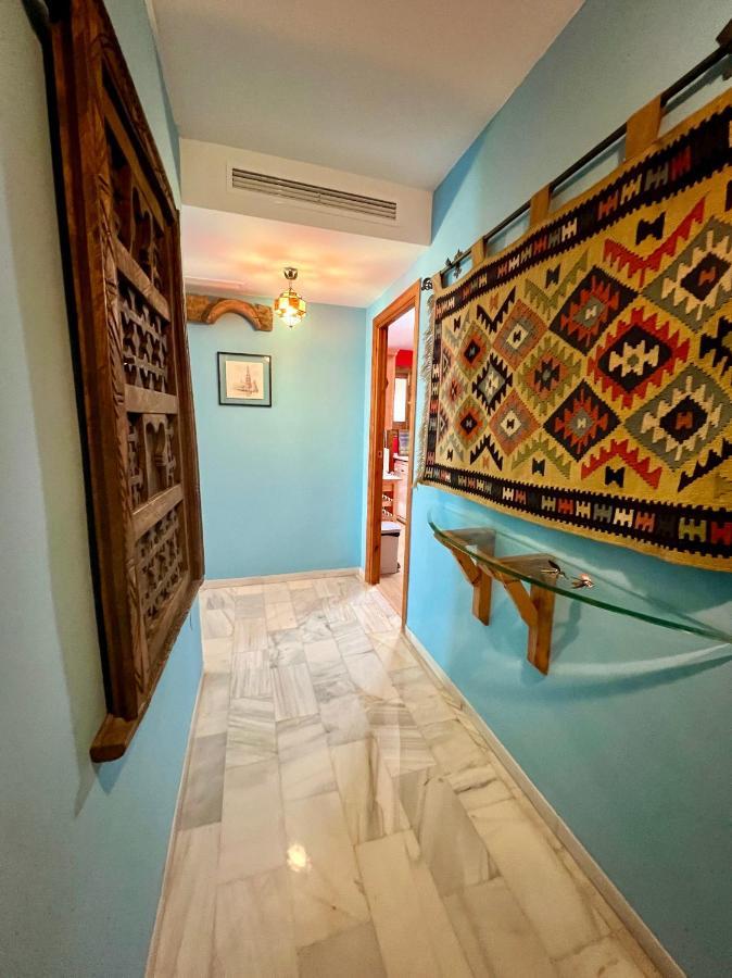 Apartamento A Las Puertas De La Alhambra グラナダ エクステリア 写真